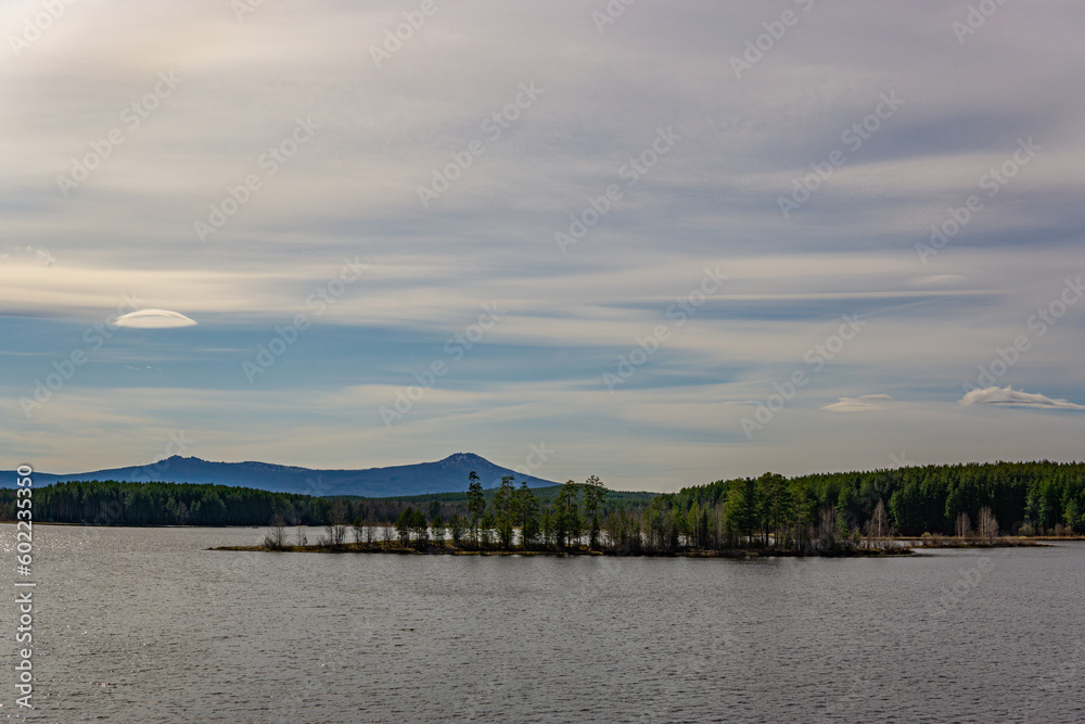 Obraz premium lake and sky
