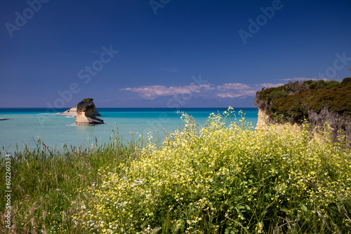 Krajobraz morski. Canal D'Amour. Formacje skalne greckiej wyspy Korfu.
