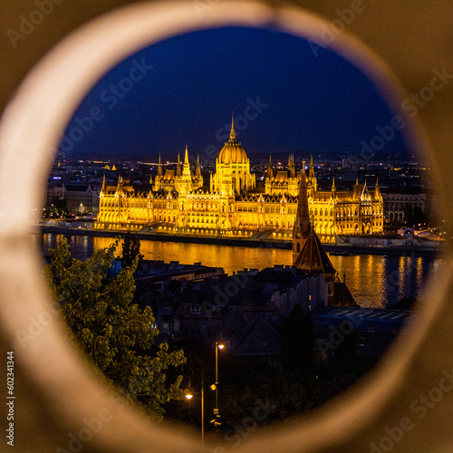 Photography Evening view of the hungarian Parliament building in Budapest, Hungary