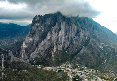 Montaña potrero chico en Hidalgo Nuevo León formación rocosa para escalada photo