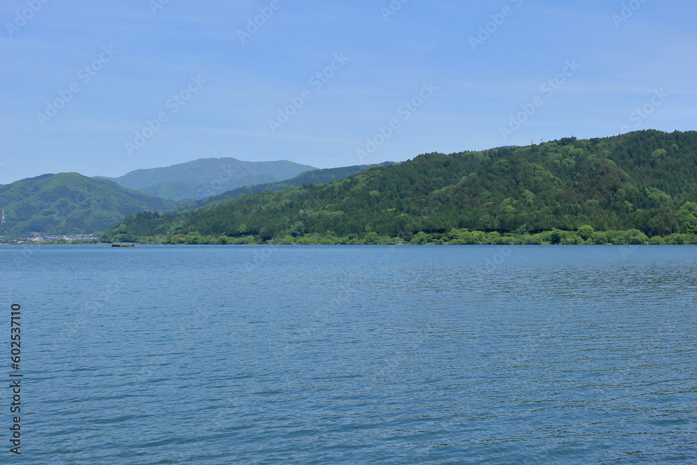 余呉湖畔の風景