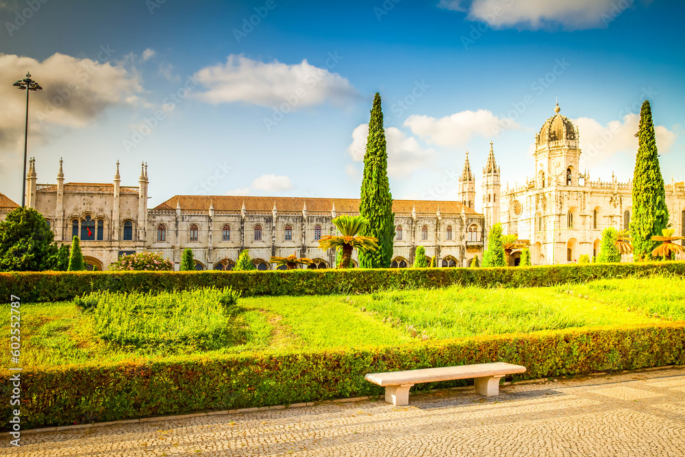 Fototapeta premium Mosteiro dos Jeronimos in Lisbon, Portugal