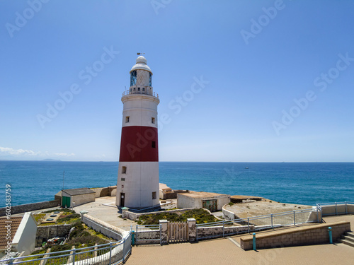 vista del faro de punta Europa en el peñón de Gibraltar 