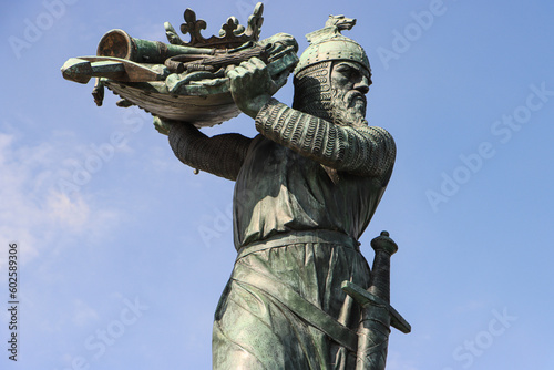 Nibelungenstadt Worms; Hagendenkmal an der Rheinpromenade photo