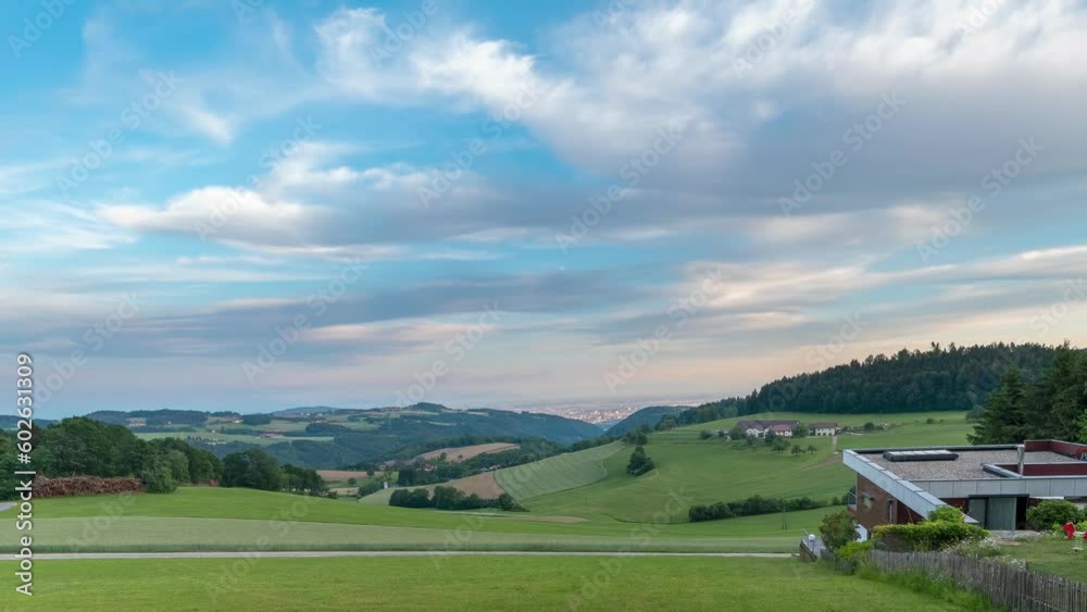 Panorama-Timelapse von Kirchschlag aus nach Linz Richtung Alpen im Frühling Panorama-Timelapse von Kirchschlag aus nach Linz Richtung Alpen im Frühling