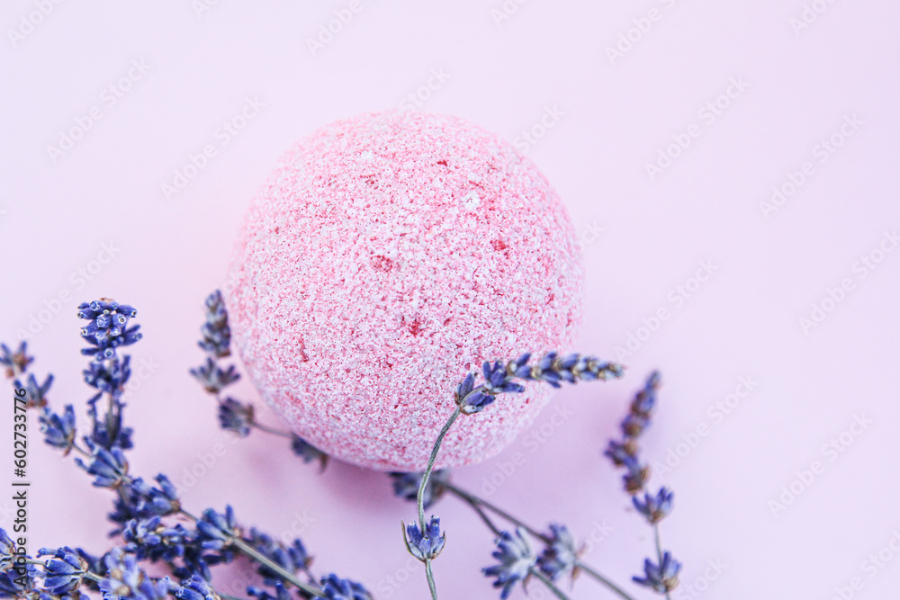 SPA. TOWELS AND SHOWER ITEMS. LAVENDER FLOWER. COPY SPACE SPA. TOWELS AND SHOWER ITEMS. LAVENDER FLOWER. COPY SPACE