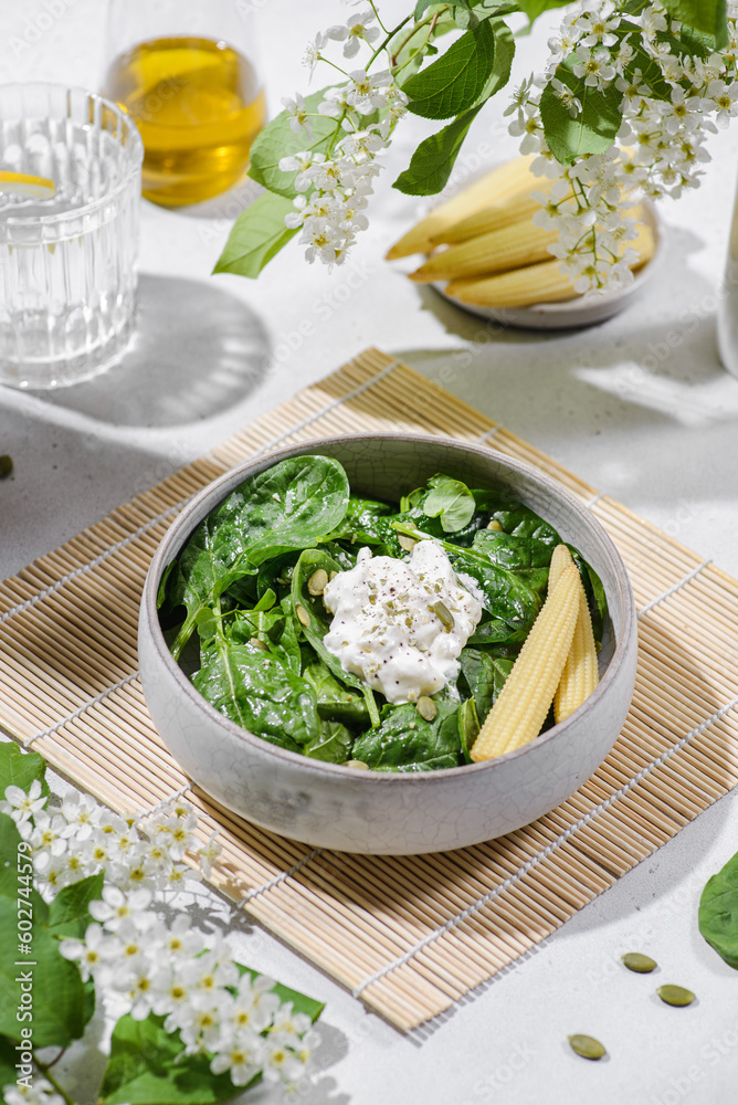green salad with and corn