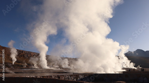 Geyser del Tatio no Chile captada em um dia de sol de 2022. 