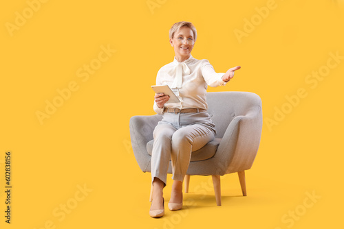 Mature psychologist with ta...