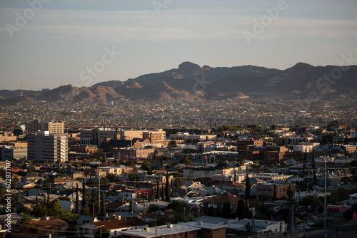 El paso Sky line with mountains in background 