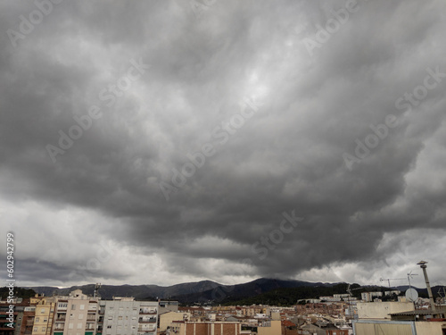 Tormenta sobre la ciudad