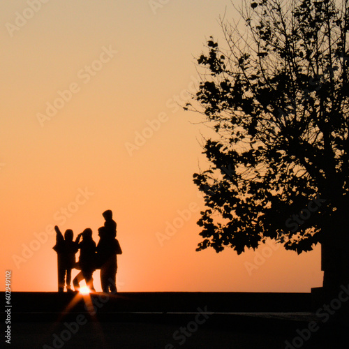 parent and child silhouette 