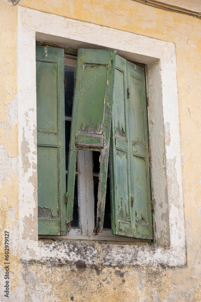 Verfallene Fenster