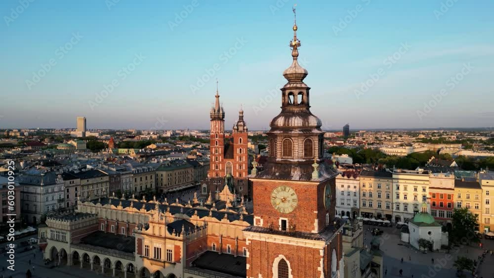 Video of Main Square, Rynek Główny, Bazylika Mariacka, Sukiennice - Krakow, Poland Video of Main Square, Rynek Główny, Bazylika Mariacka, Sukiennice - Krakow, Poland