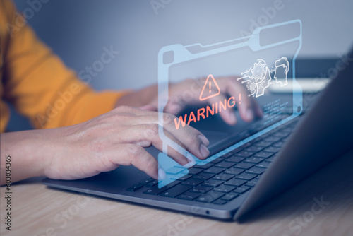Quadro su tela user shows a warning about use of intelligent technology (Ai)