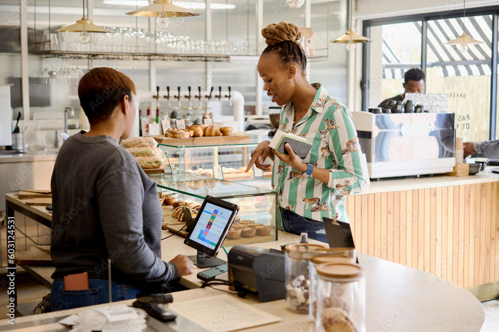 Purchasing coffee shop snacks Purchasing coffee shop snacks