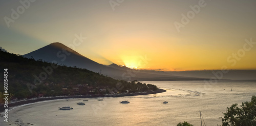 Fototapeta Naklejka Na Ścianę i Meble -  sunset point at amed beach, bali