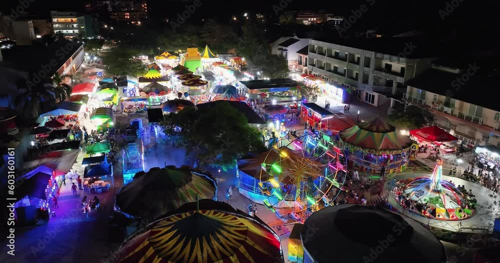 Feria de juegos mecánicos