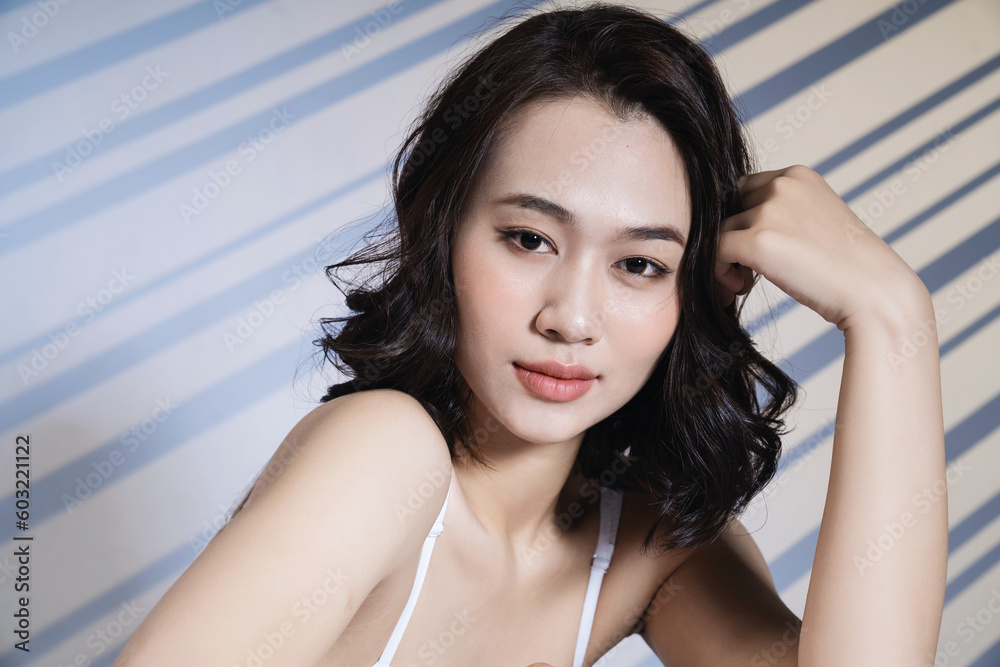 Beauty photo of young Asian woman Beauty photo of young Asian woman
