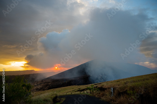 Volcan Masaya o Santiago  Nicaragua  Zentralamerika  Vulkan  Natur  Umwelt
