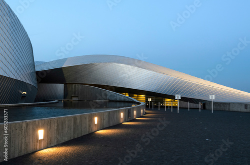 Der Blaue Planet, Nordeuropas größtes Aquarium von Architekt Kim Herford Nielsen, Kastrup, Kopenhagen, Dänemark