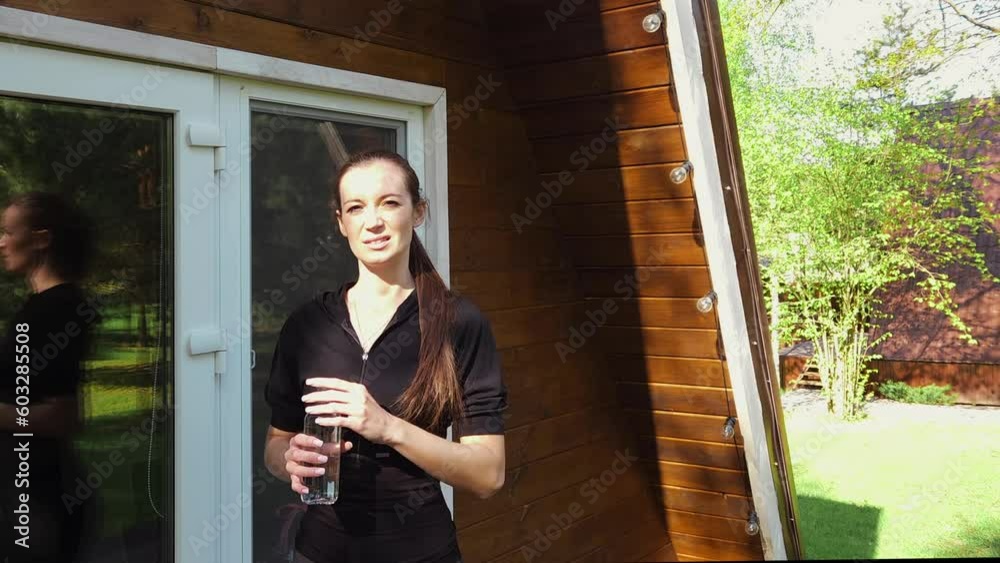 Woman says it is important to drink water after running Woman says it is important to drink water after running