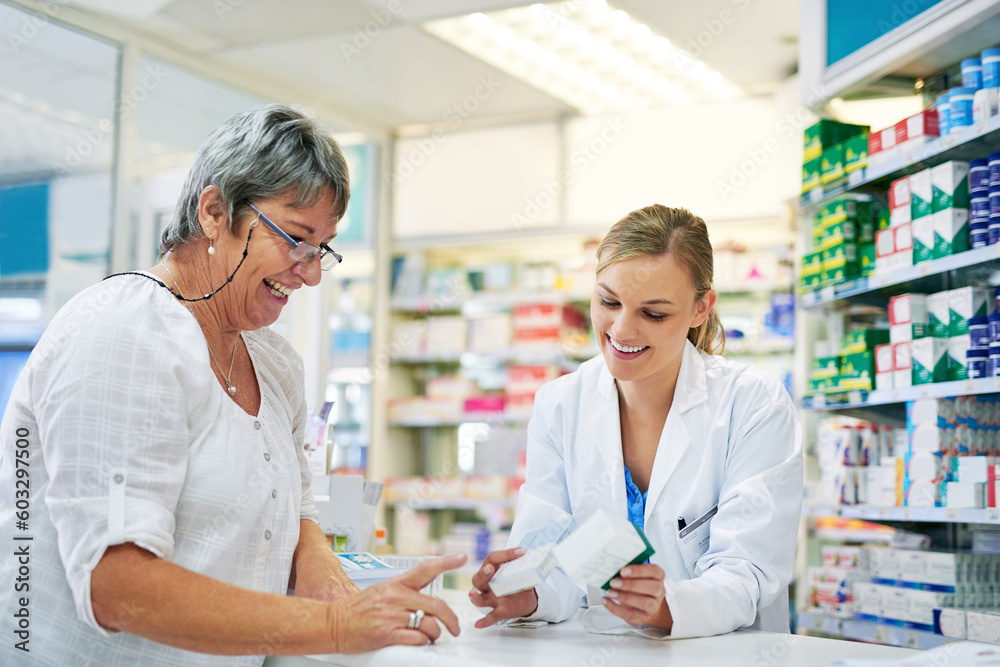 Obraz premium Pharmacist explaining prescription medication to woman in the pharmacy for pharmaceutical healthcare treatment. Medical, counter and female chemist talking to patient on medicine in clinic dispensary