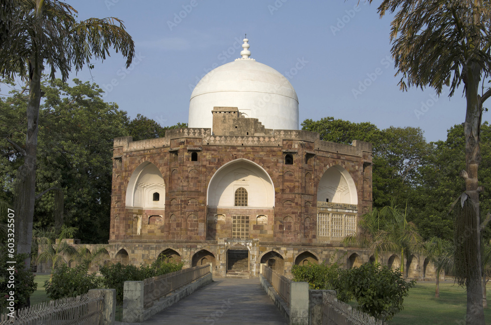 Outer view of Hazira Maqbara, contains the tombs of Qutb-ud-din Muhammad Khan, tutor of Salim, son and successor of Akbar, Vadodara (Baroda), Gujarat, India