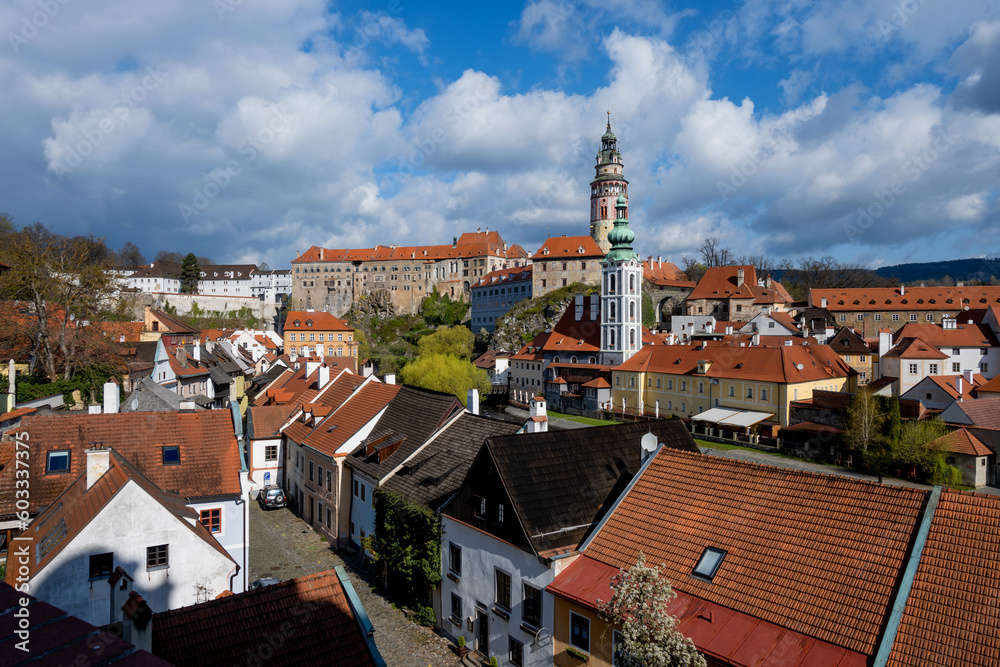Fototapeta premium Red roof of houses and castle in Cesky Krumlov.