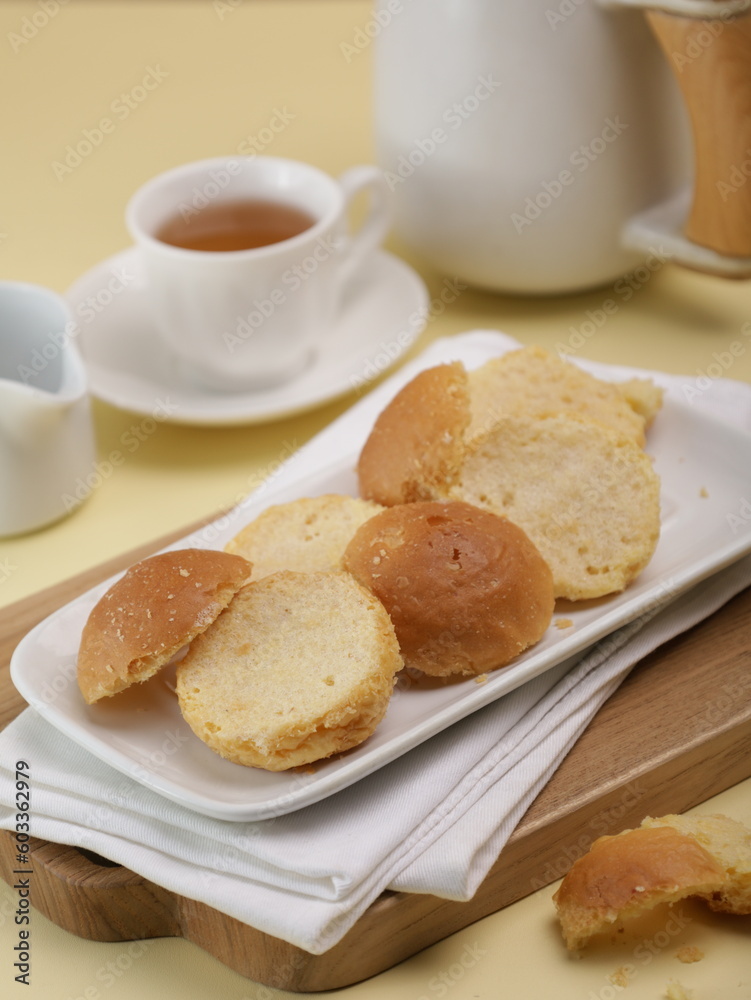 Bagelen is twice baked bread usually spread with butter and sugar or cheese Bagelen is twice baked bread usually spread with butter and sugar or cheese