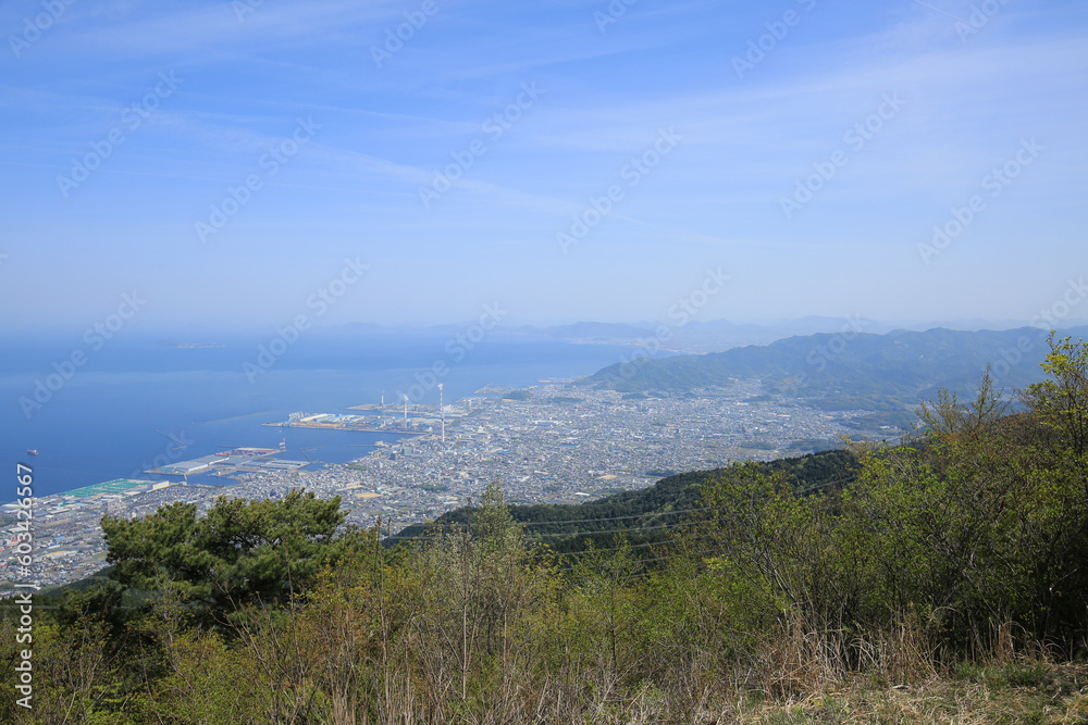 愛媛県四国中央市　翠波高原　翠波峰広場から見た四国中央市市内