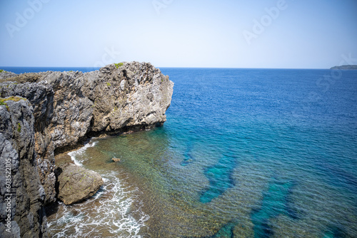 沖縄県国頭郡国頭村辺戸の辺戸岬や宇佐浜の海を地上で撮影した風景 Scenery of the sea at Cape Hendo and Usahama in Hendo, Kunigami-son, Kunigami-gun, Okinawa, photographed on the ground. photo