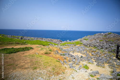 沖縄県国頭郡国頭村辺戸の辺戸岬や宇佐浜の海を地上で撮影した風景 Scenery of the sea at Cape Hendo and Usahama in Hendo, Kunigami-son, Kunigami-gun, Okinawa, photographed on the ground. photo