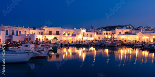 Obraz na płótnie Traditional Greek fishing village and harbour after sunset, boats w salonie