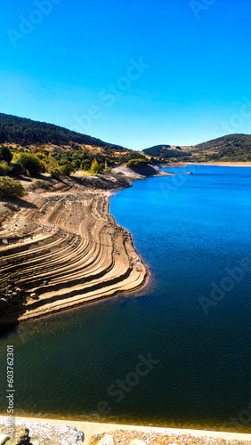 Lago, Embalse, Presa