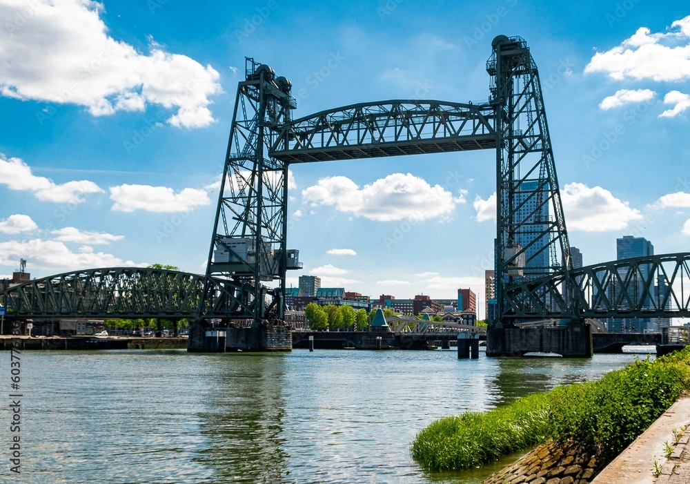 Fototapeta premium Bridge Hef over the river Maas in Rotterdam