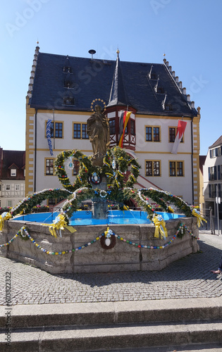 Marktbrunnen und Rathaus in Volkach photo