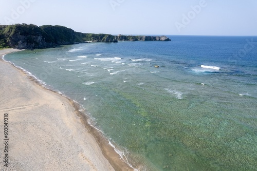 沖縄県国頭郡国頭村辺戸の辺戸岬、宇佐浜の海をドローンで空撮した風景 Aerial drone view of the sea at Cape Hendo and Usahama beach in Hendo, Kunigami-mura, Kunigami-gun, Okinawa, Japan 