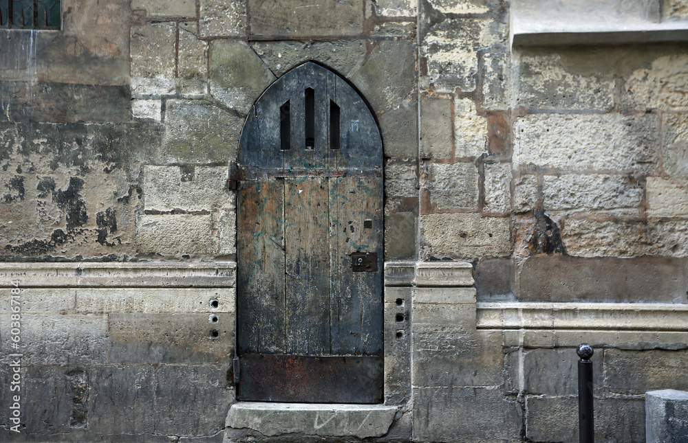 Old door to Saint-Severin Church - Paris