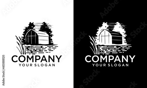 Vector farm house icon template. Linear organic farming symbol illustration with field, sun, rays. Natural food logo background for healthy fresh eco products, farmers market in circle form