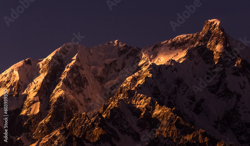 Sunset over the mountains © Asmar