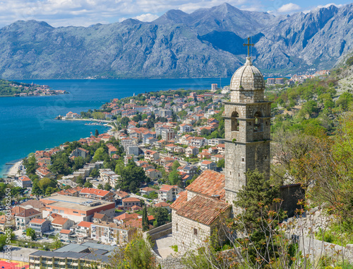Foto Beautiful view of the city and the Bay of Kotor