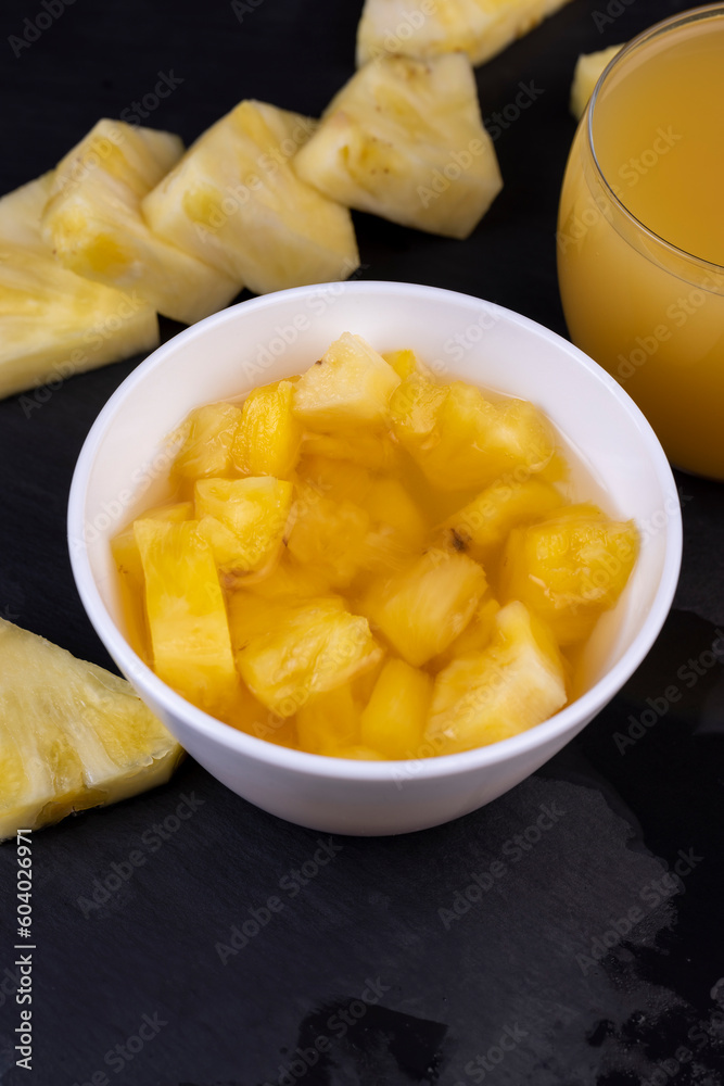 pieces of canned ripe yellow pineapple, canned pineapple pieces of canned ripe yellow pineapple, canned pineapple