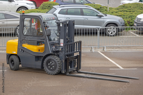 Long Forks Forklift Cabin