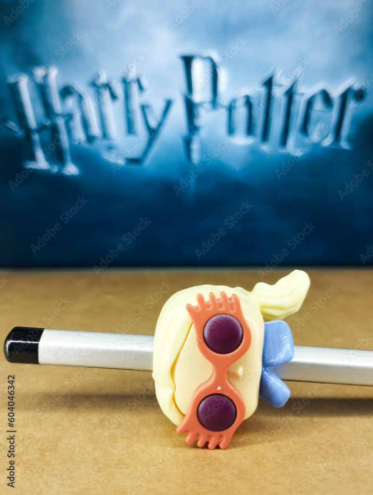 Luna Lovegood pencil toy. Funko Kinder Joy Harry Potter toy series