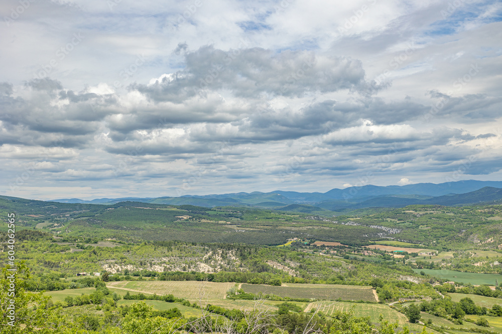 panorama de la campagne en Provence, Vaucluse, France