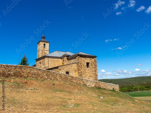 Santuario de la Virgen de Castrotierra (siglos XVII-XVIII). Castrotierra de la Valduerna, León, España.