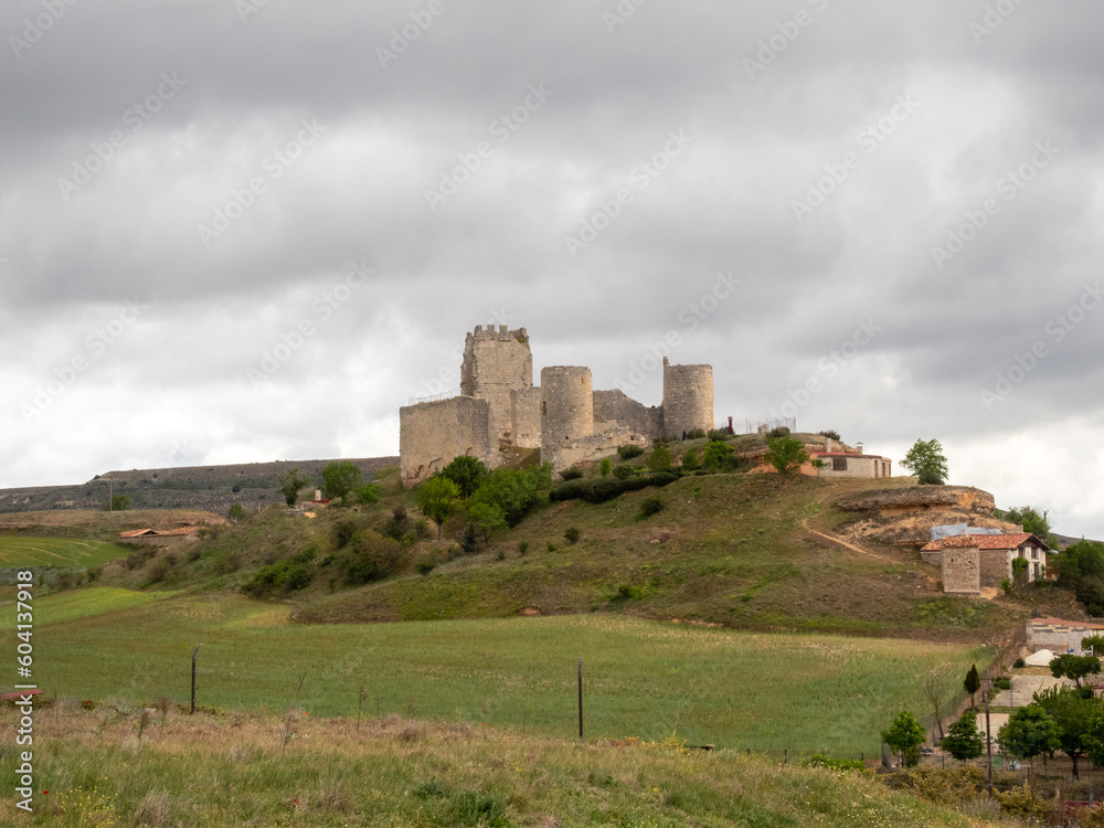 Castillo de Coruña del Conde (siglos X-XV). Burgos, Castilla y León, España.