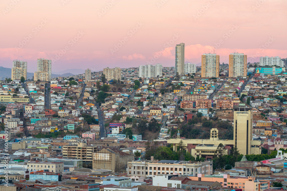Buildings against sky in Cerro Polanco at sunset, Valparaiso, Valparaiso Province, Valparaiso Region, Chile Buildings against sky in Cerro Polanco at sunset, Valparaiso, Valparaiso Province, Valparaiso Region, Chile