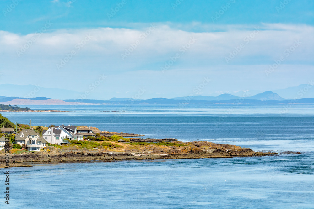 Fototapeta premium Residential settlement on the edge of Vancouver island, British Columbia